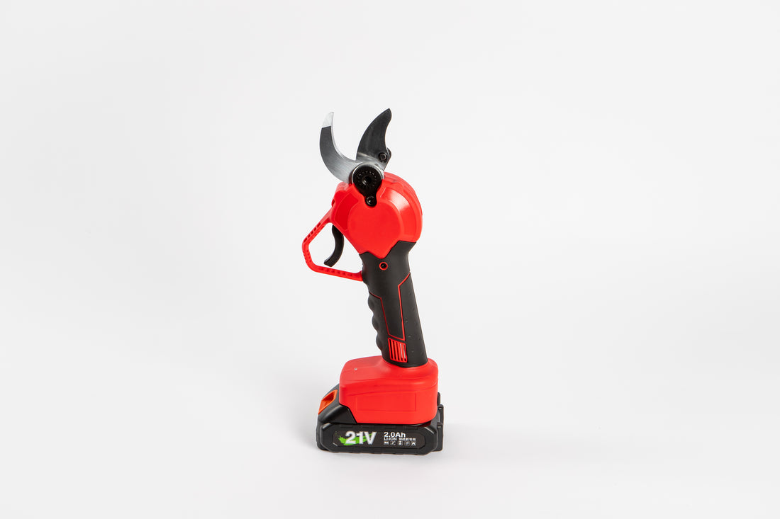 PowerPrune Pro Kit - Includes 2 x 2Ah batteries